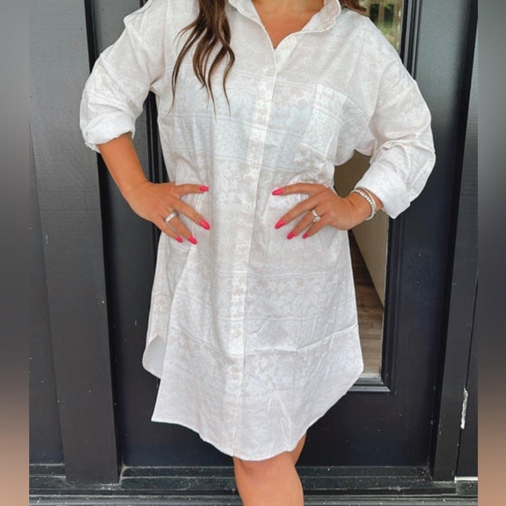 White and Blush Button-Down Dress, sizes 2X and 3X